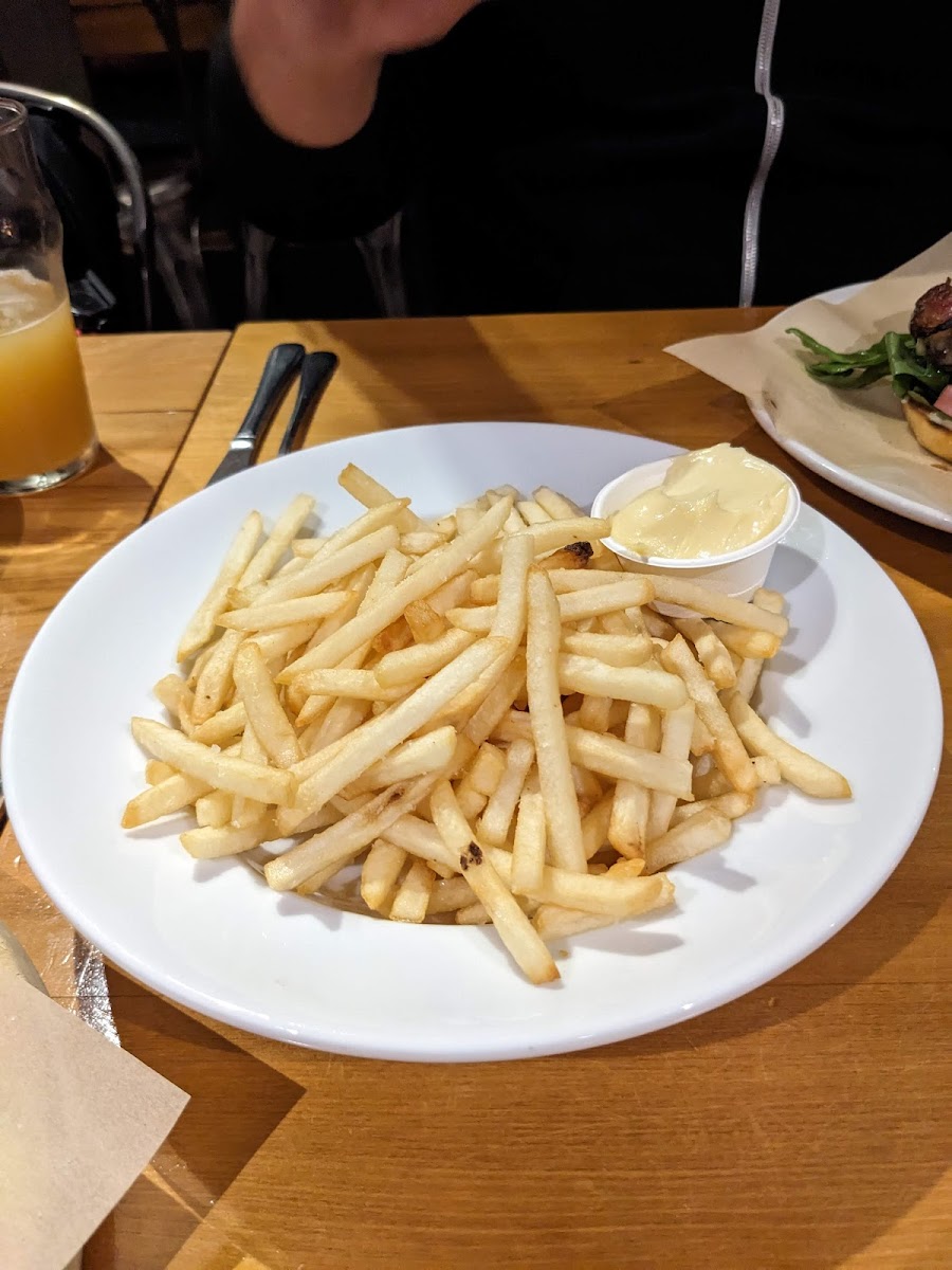 Moons Restaurant And Bar-6